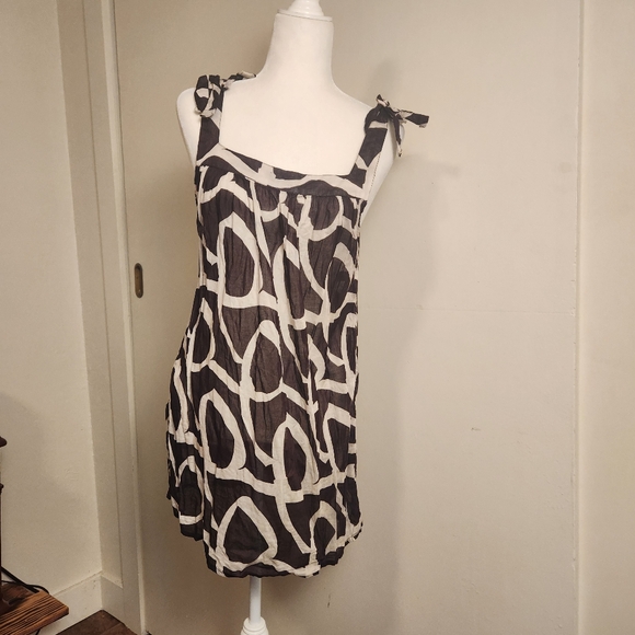 Y2k Forever 21 Black and White Mini Swing Dress Small S EUC - Picture 1 of 6